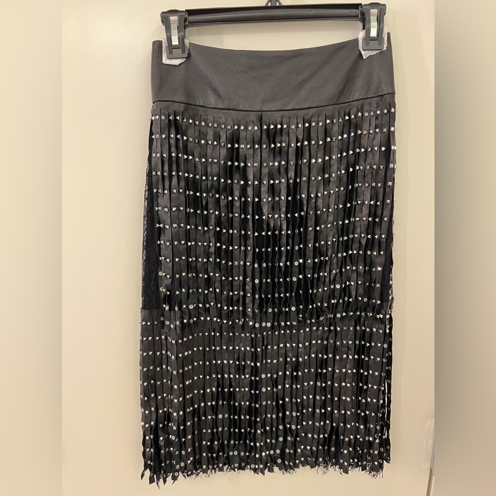 Alice and Olivia senna studded fringe leather skirt - size 0